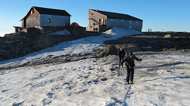 En partant du Refuge Quintino Sella